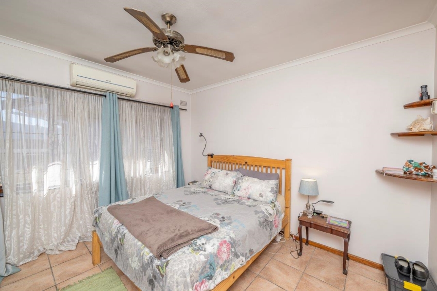 3 Bedroom Property for Sale in Stikland Western Cape